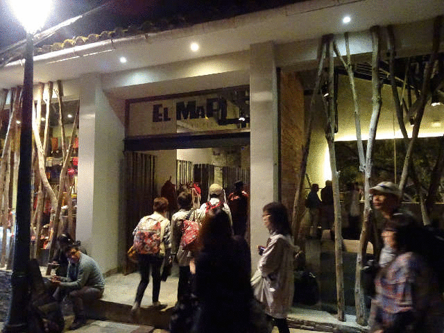 �}�`���s�`��������