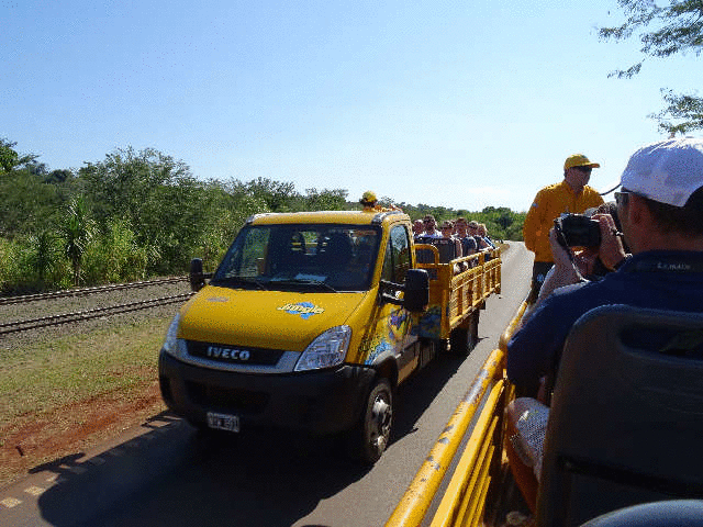 �C�O�A�X�̑�{�[�g�c�A�[